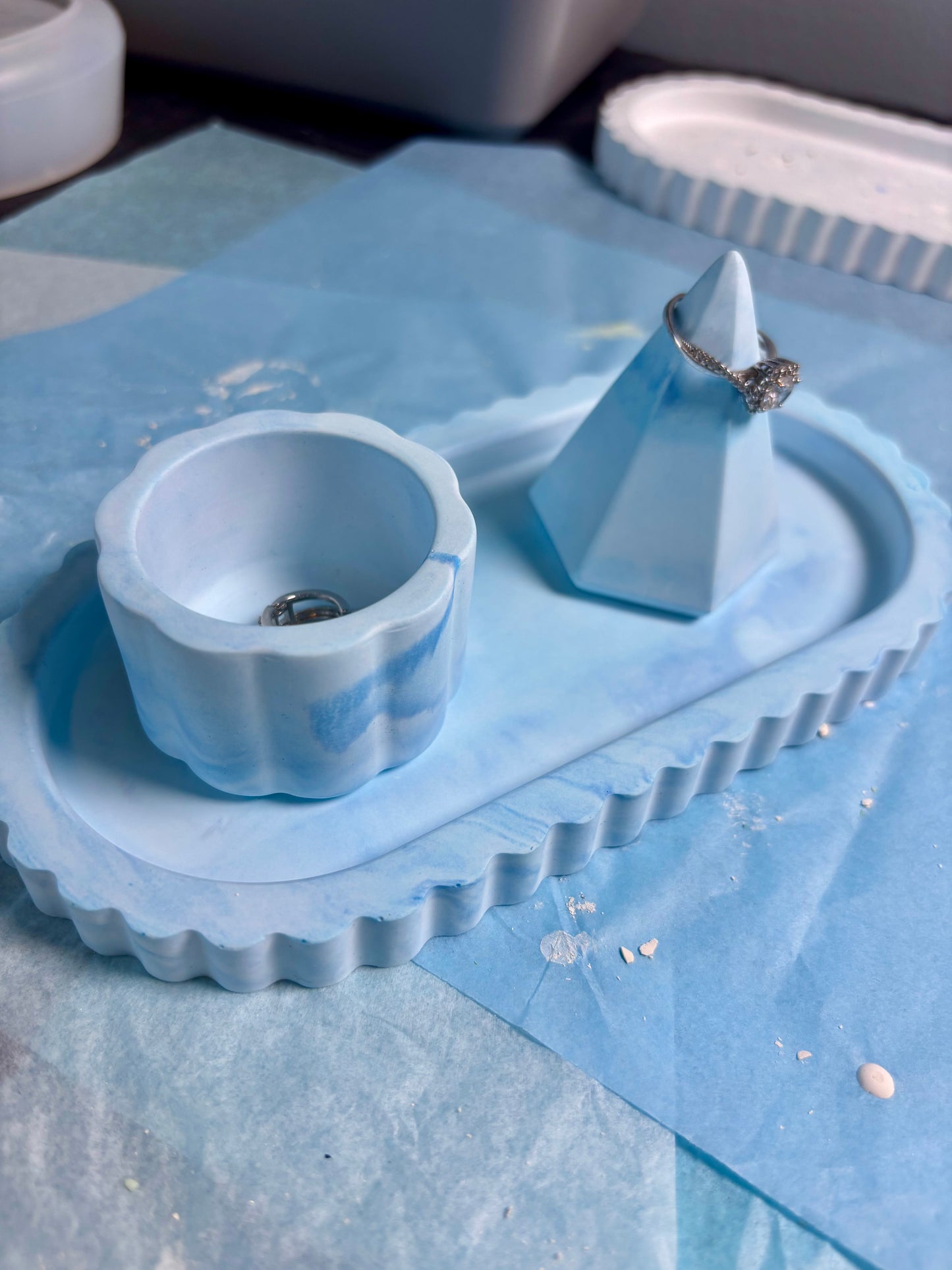 Eco-Resin Tray and Ringholder Bundles 2