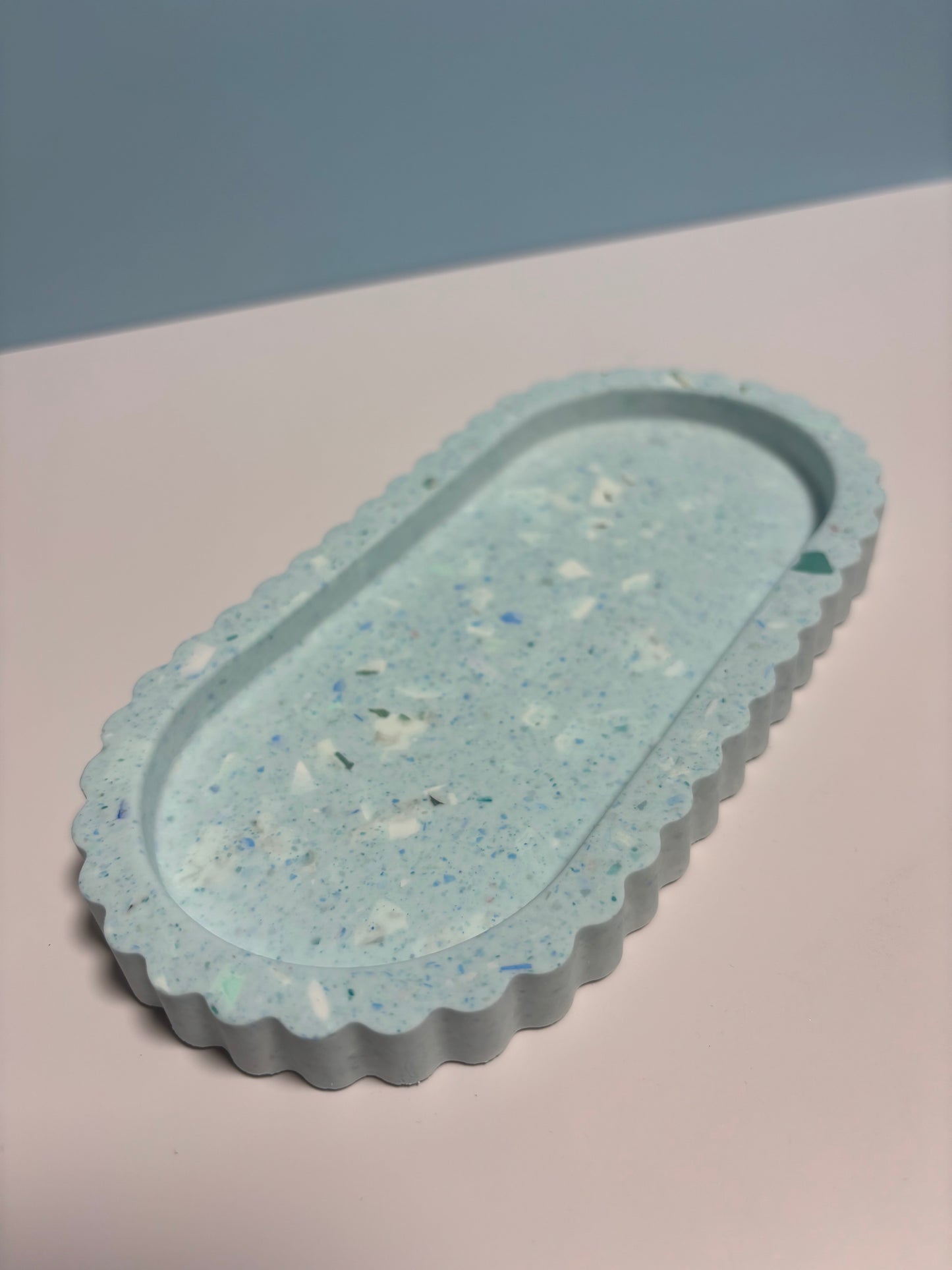 Scalloped Oval Tray