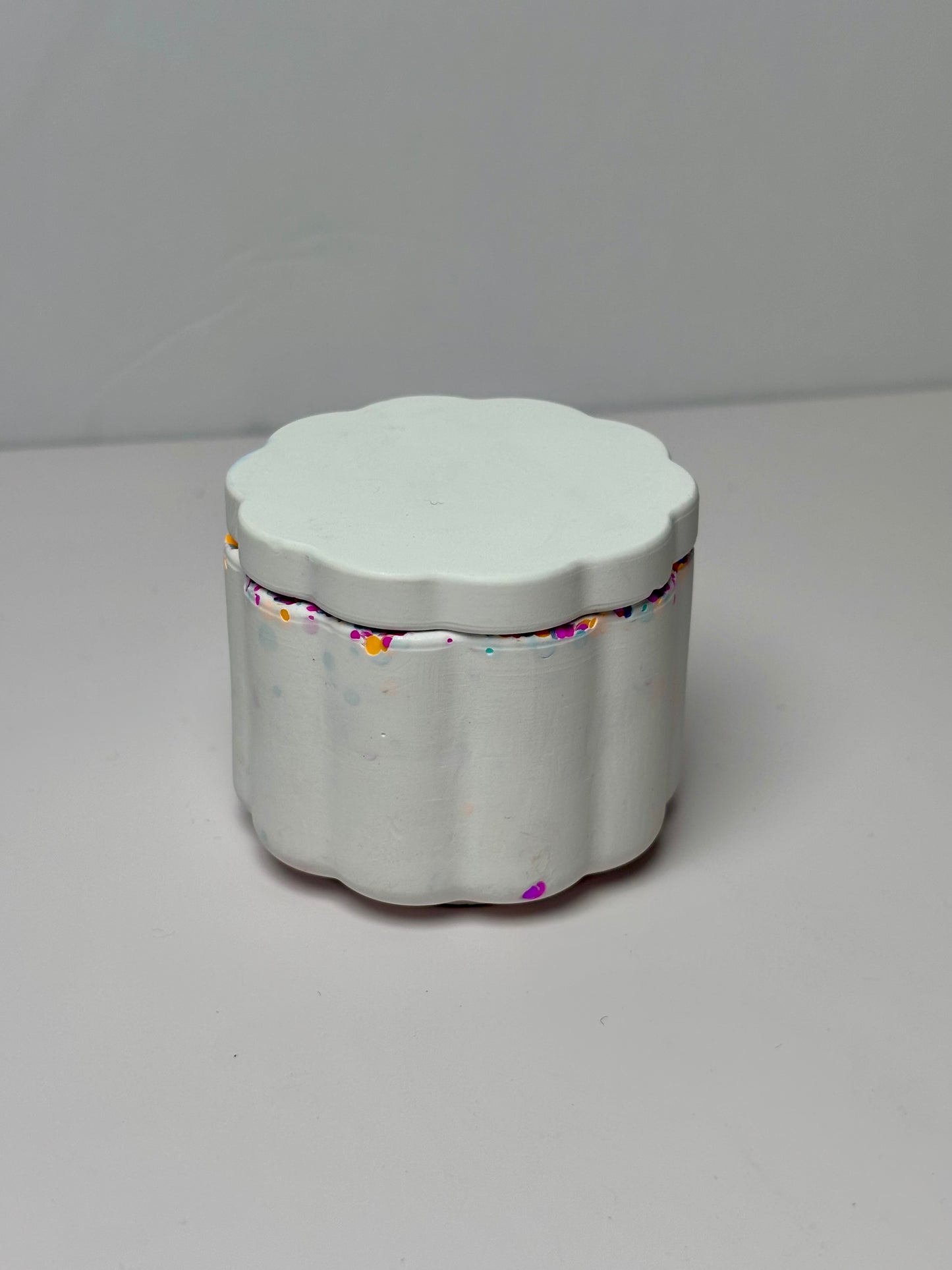 Small Ring Jar – Handmade Eco Resin Jewelry Holder (With or Without Lid)