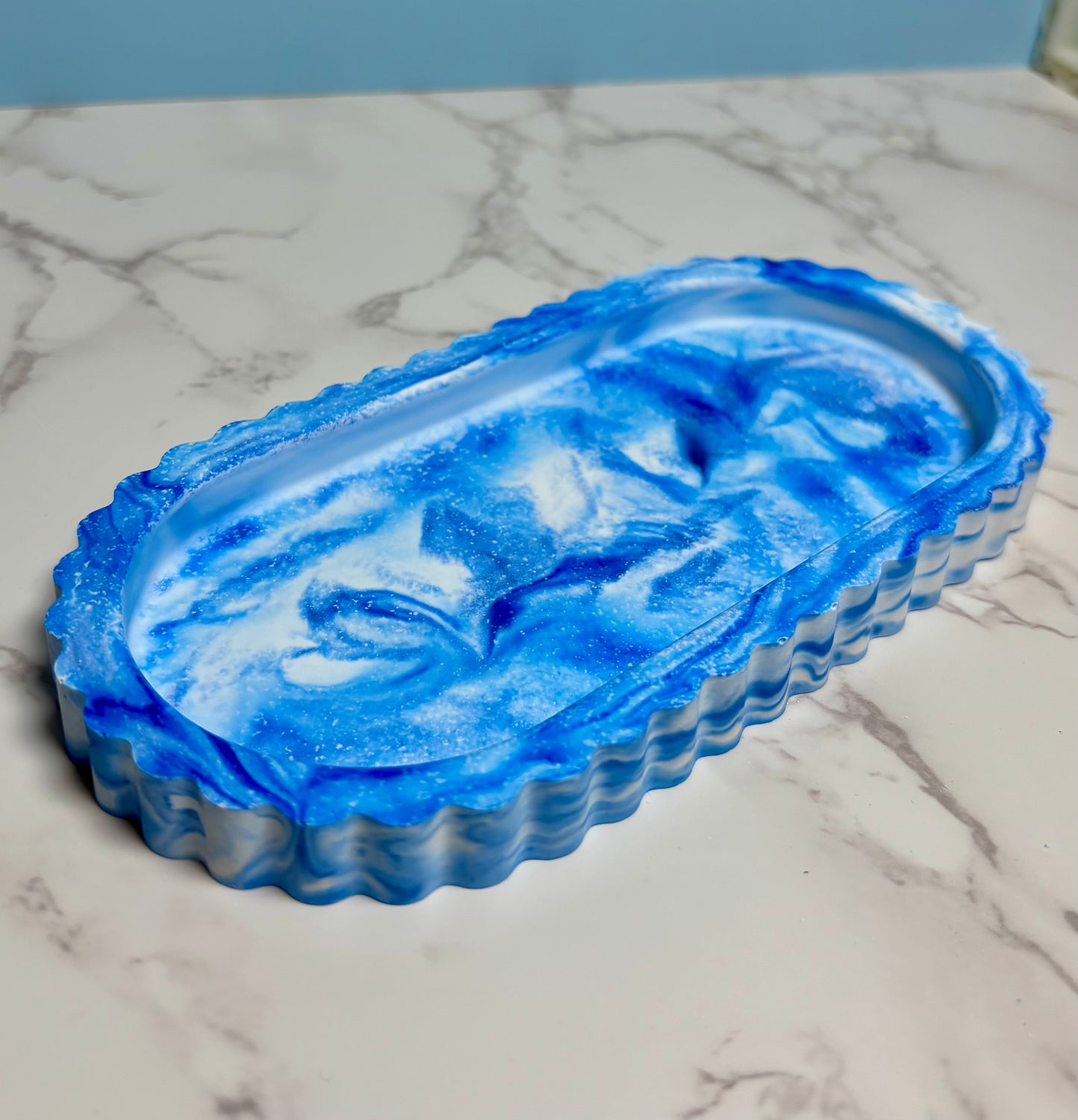 Scalloped Oval Tray