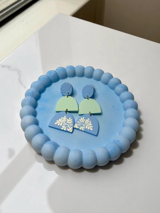 Bubble EcoResin Tray or Coaster - Modern Handmade Decor for Jewelry, Keys, Candles, or Gifting