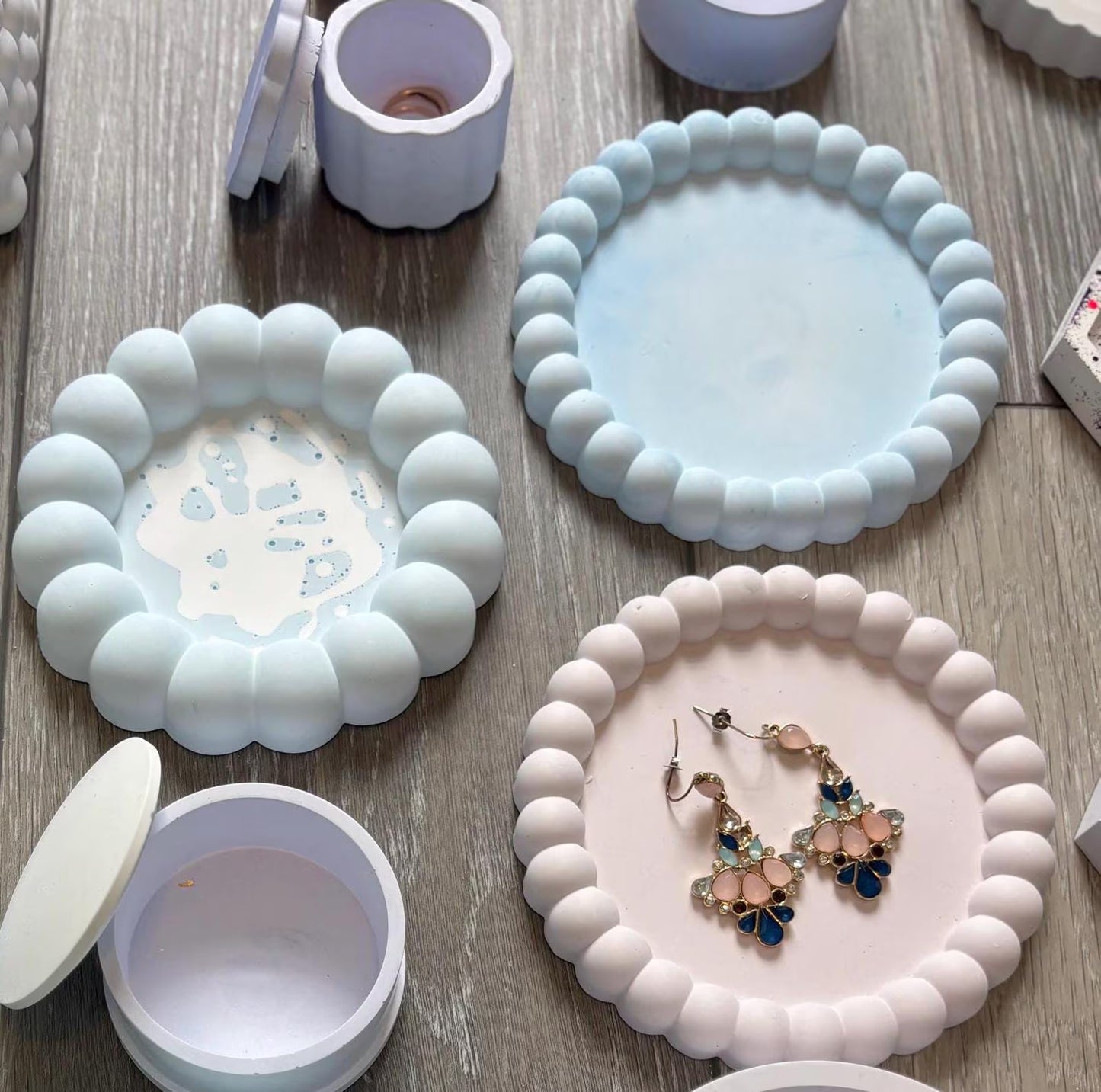 Bubble EcoResin Tray or Coaster - Modern Handmade Decor for Jewelry, Keys, Candles, or Gifting